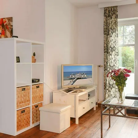 Residenz Waldschloesschen 4 *